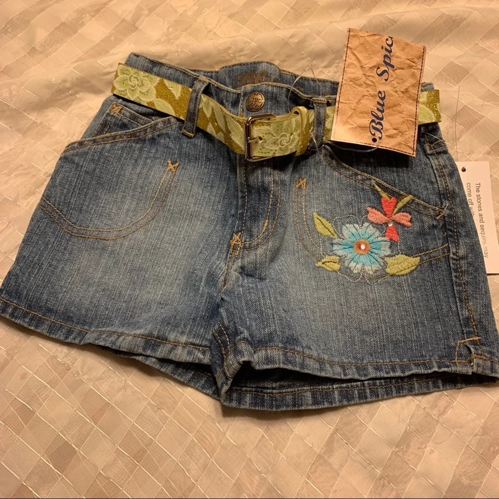 Girls Short With Stones & Sequins Size 6x Tall - Picture 3 of 8